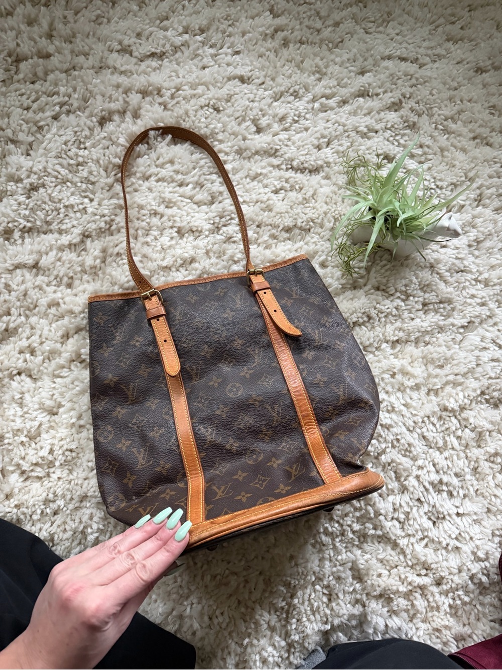 Louis Vuitton Brown Monogram Canvas Tote with Vachetta Handles and Round Base - Picture 5 of 12